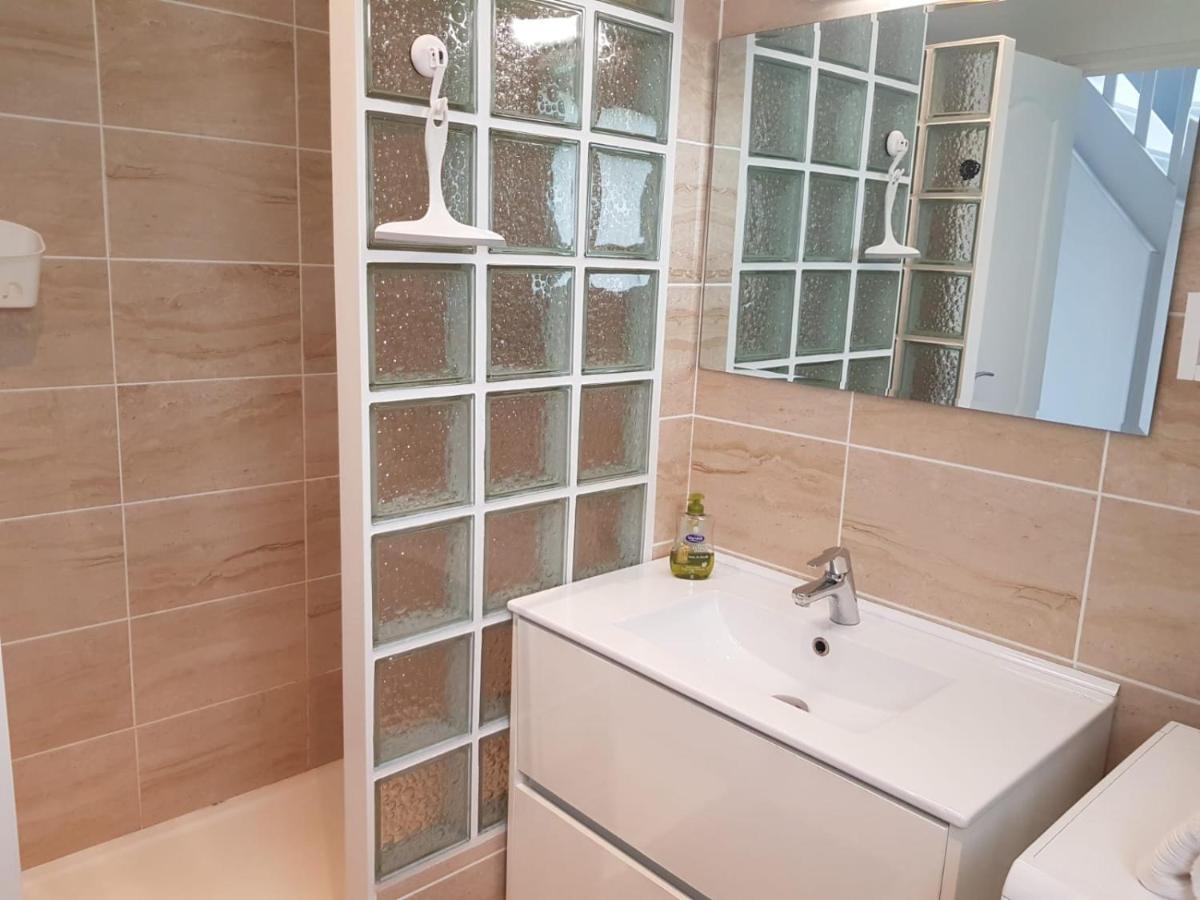 Agréable maison neuve, 5 personnes, piscine hors-sol privée du 15 juin à mi-septembre Moëlan-sur-Mer Exterior foto